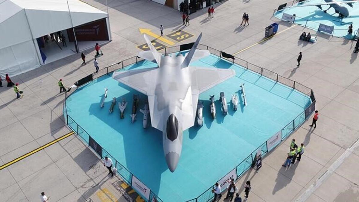 avion-tf-x-01_23625800