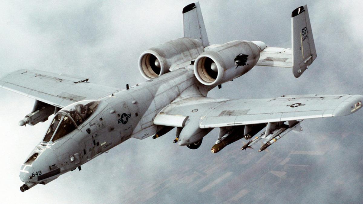 a-10-thunderbolt-ii_43669000