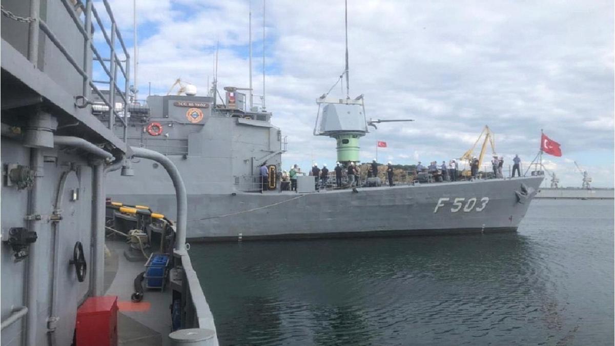 tunul-naval-de-76-mm_48691900