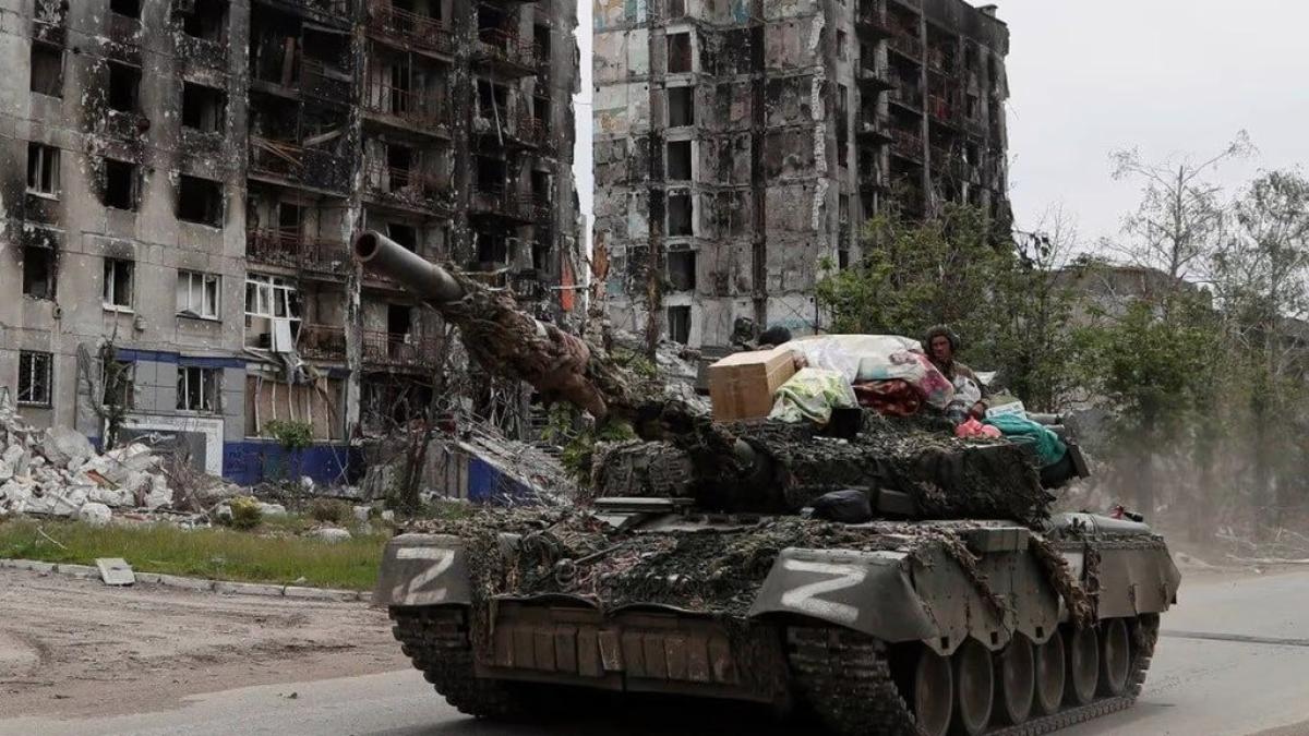 tanc-rusesc-trupe-ruse-de-ocupatie_48117100