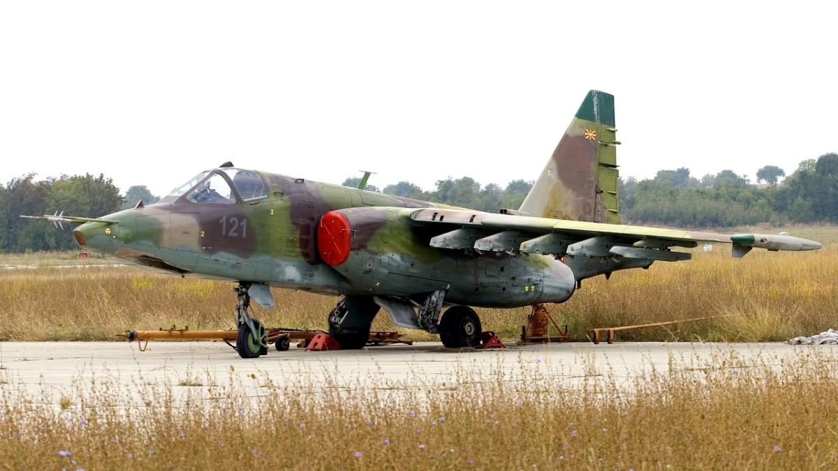 su-25-avion-macedonia-de-nord_98833600