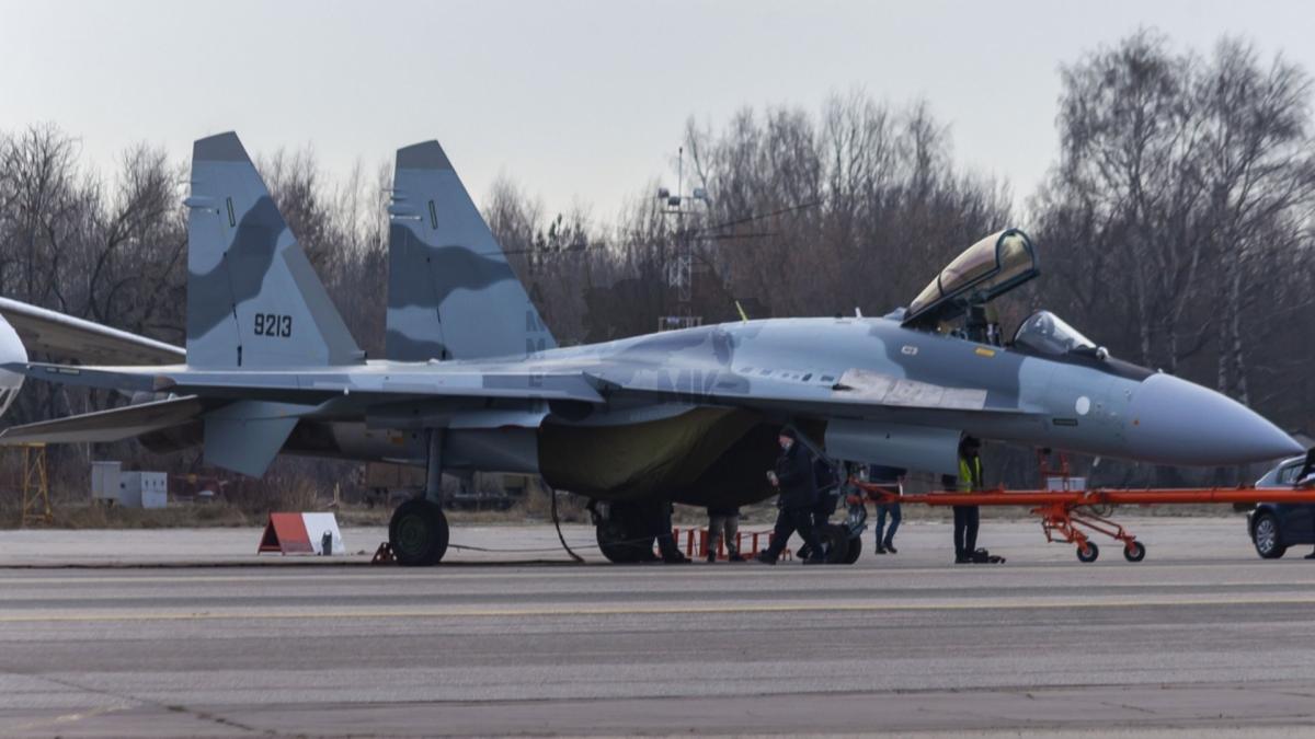 avion_su-35_32614600