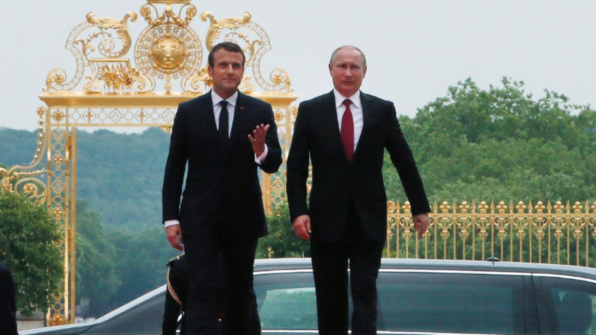macron_putin_54803300