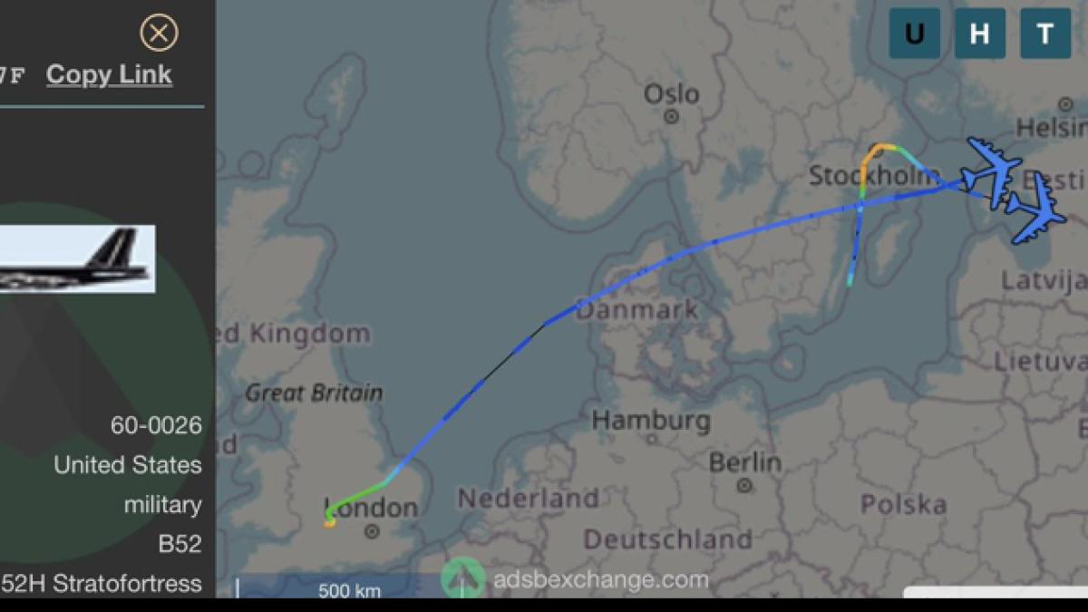 bombardiere_b-52h_04582300