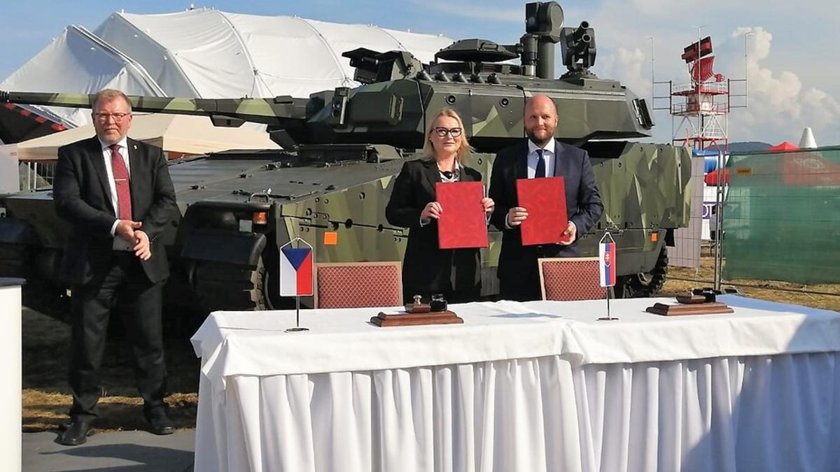 cehia-slovacia-cooperare-achizitie-vehicul-de-lupta--cv90_94205100