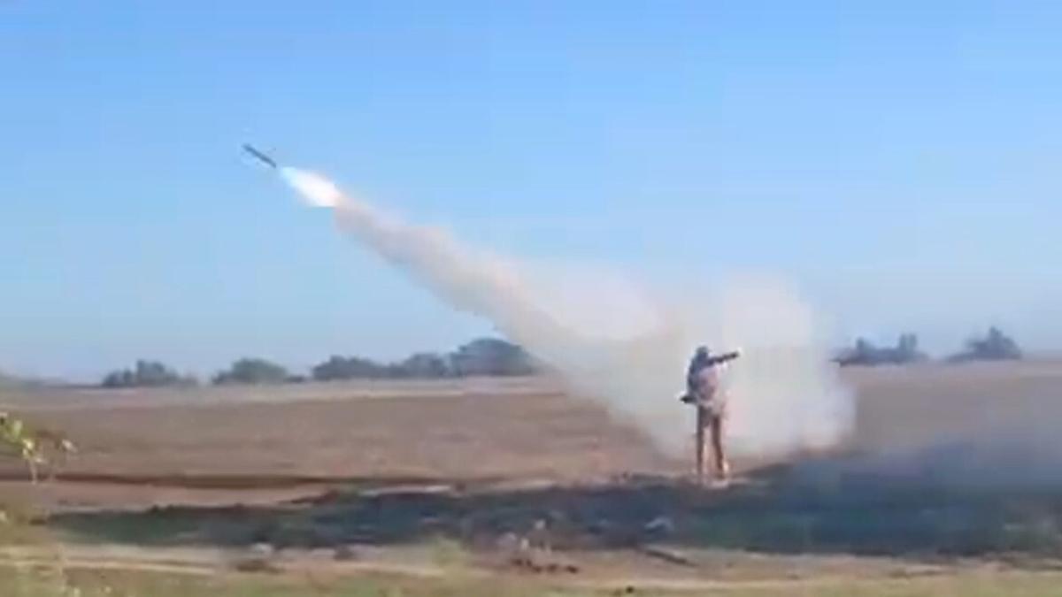 Moment rarisim (Video): Un soldat ucrainean a interceptat o rachetă de croazieră rusească folosind un sistem portabil Igla 