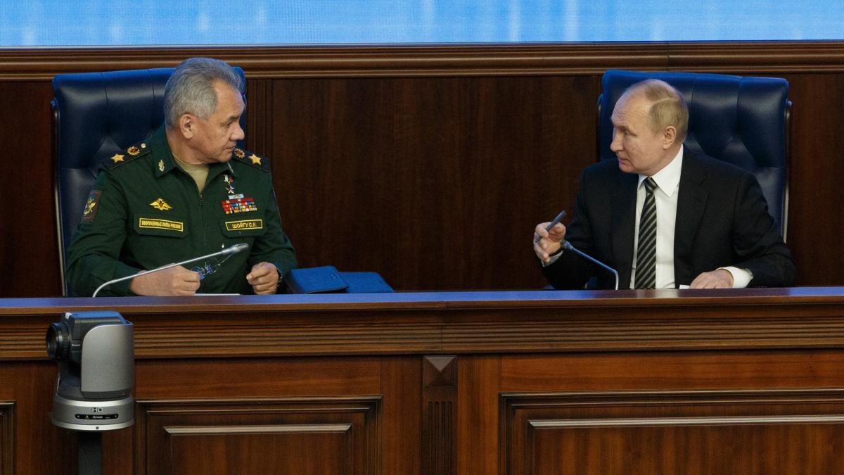 putin-soigu223_62894700