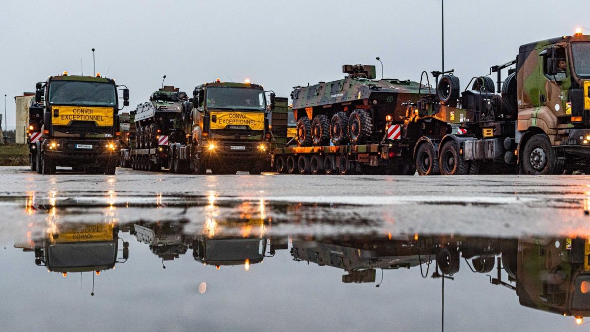 transportoare-blindate-franceze-in-drum-spre-romania-02_41270800