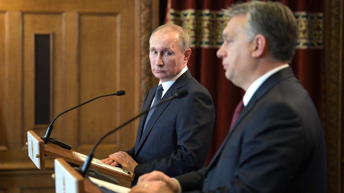orban-putin-1_07092800