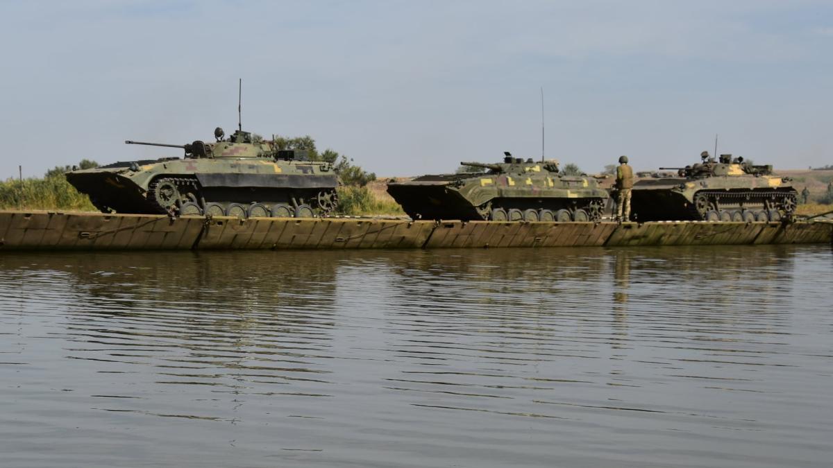 tancuri-armata-ucraineana-pod_69163800