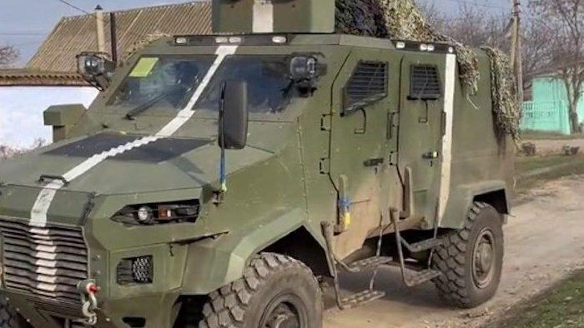 Israelul susţine că nu a oferit tehnică militară Ucrainei, dar în Herson militarii ucraineni au folosit un vehicul militar de provenienţă israeliană