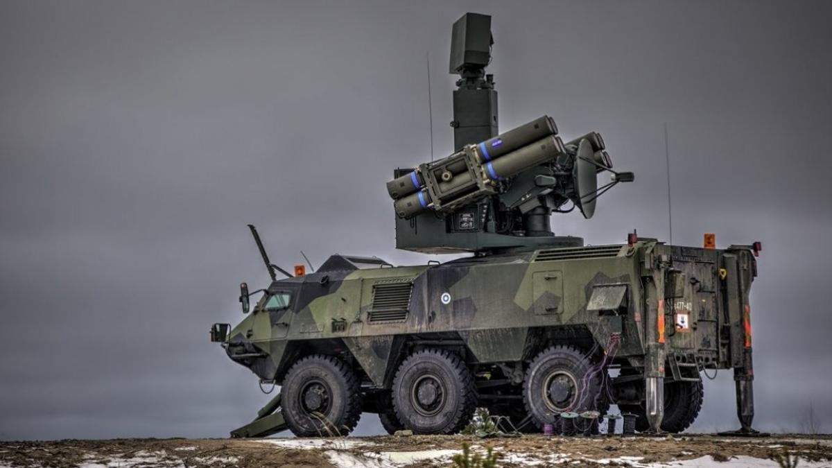 Franța a transferat două baterii anti-aeriene Crotale. Sistemul face parte din lista lungă de echipamente trimise în Ucraina