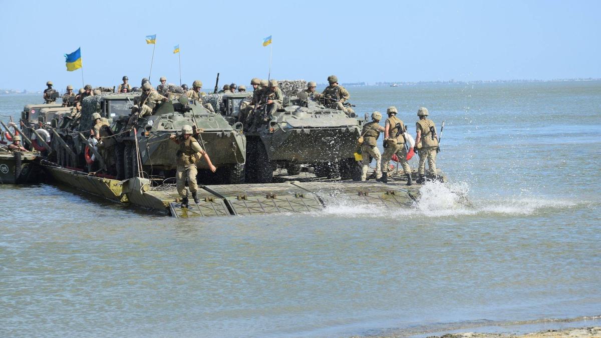 yuri-olefirenko-debarcare-amfibie-ucraina_54575800
