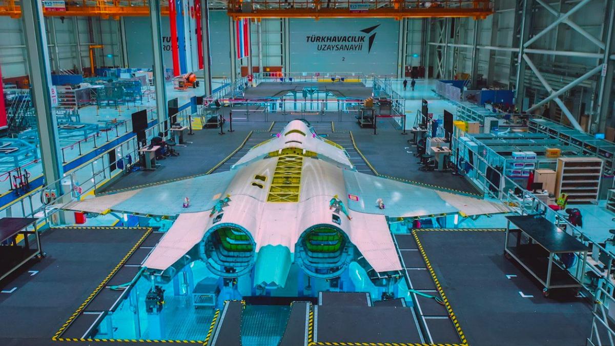 Turcia a prezentat mult aşteptatul TF-X, viitorul său avion de luptă de generația a V-a (Foto/Video)