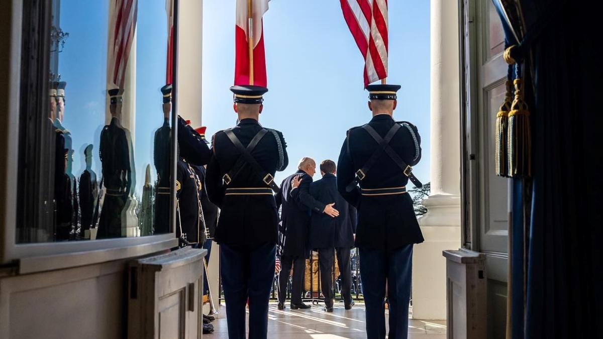 biden-macron_16719400