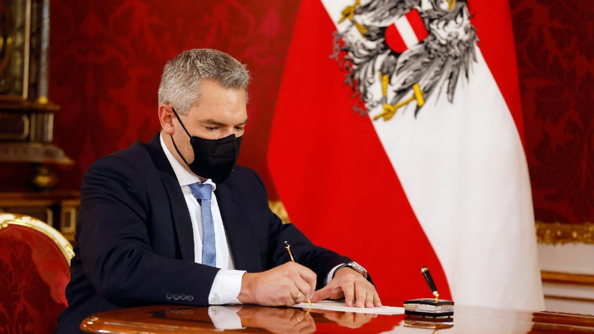 karl-nehammer_26803300