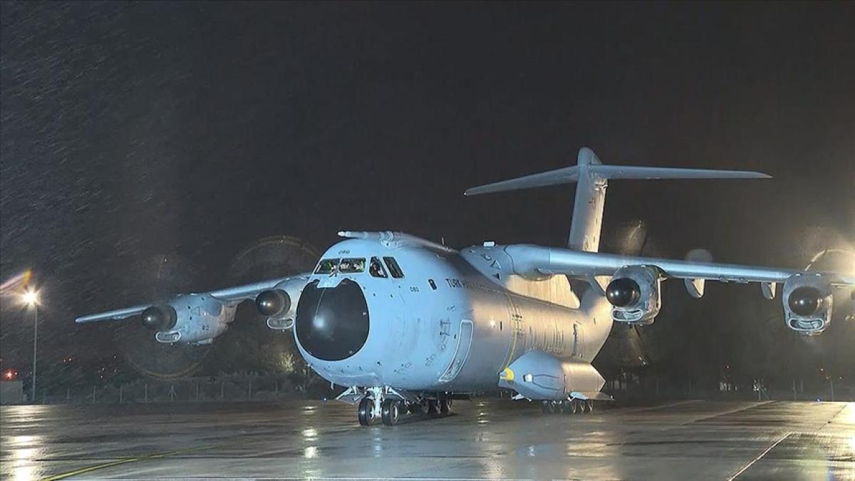 După mai bine de 10 luni, două avioane militare A400M ale Forţelor Aeriene Turce au plecat din Ucraina (Foto/Video)