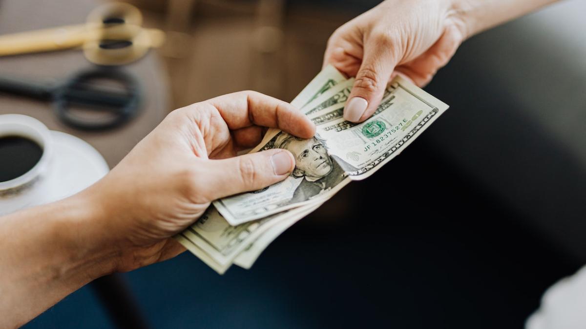 credius_defenseromania-ro_42575300