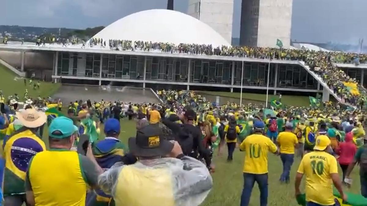 Update: Tentativă de lovitură de stat în Brazilia / Peste 400 de susţinătorii al lui Bolsonaro - arestați (Video). Asalt asupra Congresului, Palatului prezidenţial şi Curții Supreme