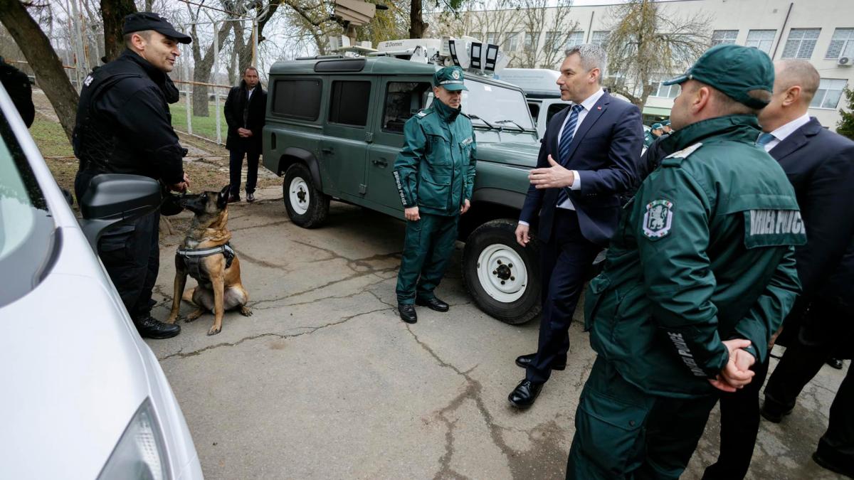 karl-nehammer_05247000