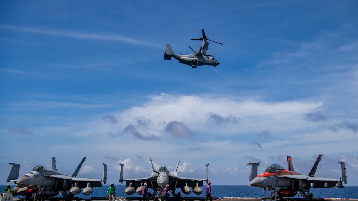 avioane-de-lupta-f-15-ale-u-s--air-force-02_35059100
