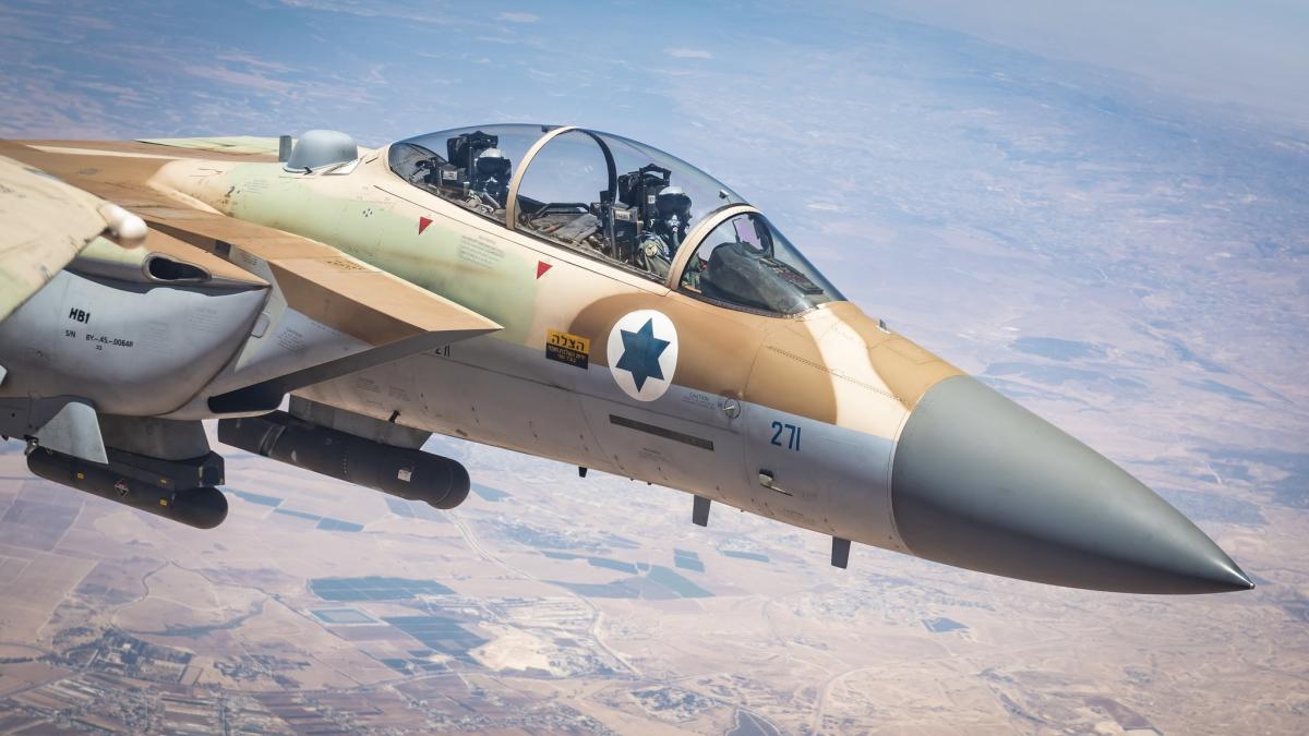 aviatia-israeliana-f18_11721500