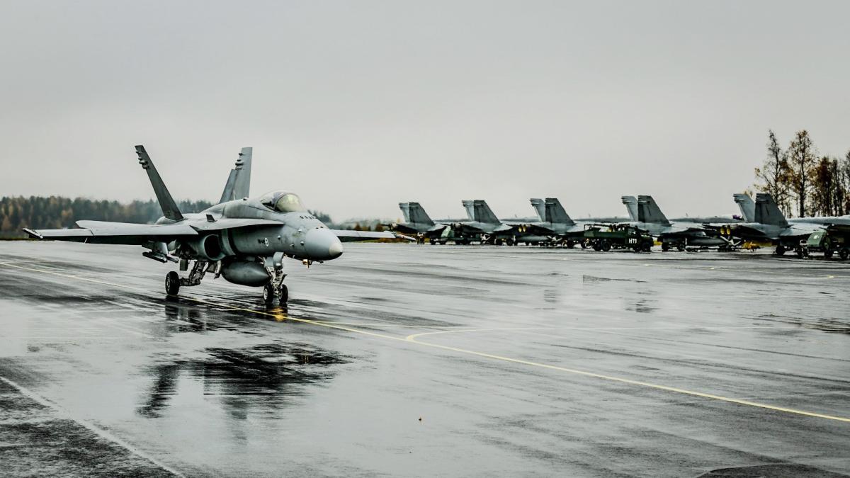 avion_f-18-finlanda_08124100