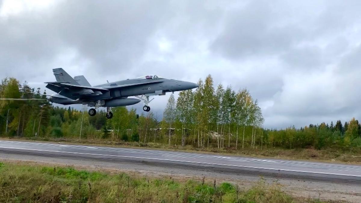 avion_f-18-hornet_finlanda_04952200