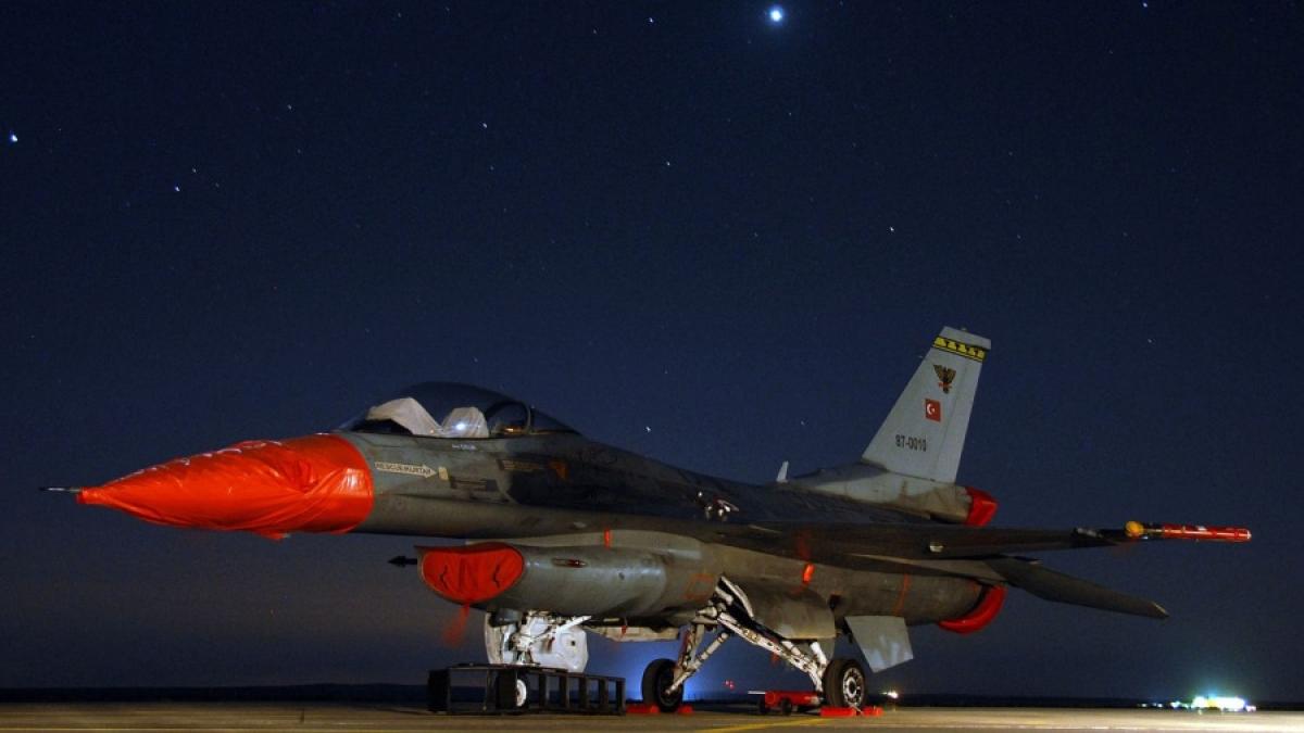 avion-_f-16_turcia_16996400