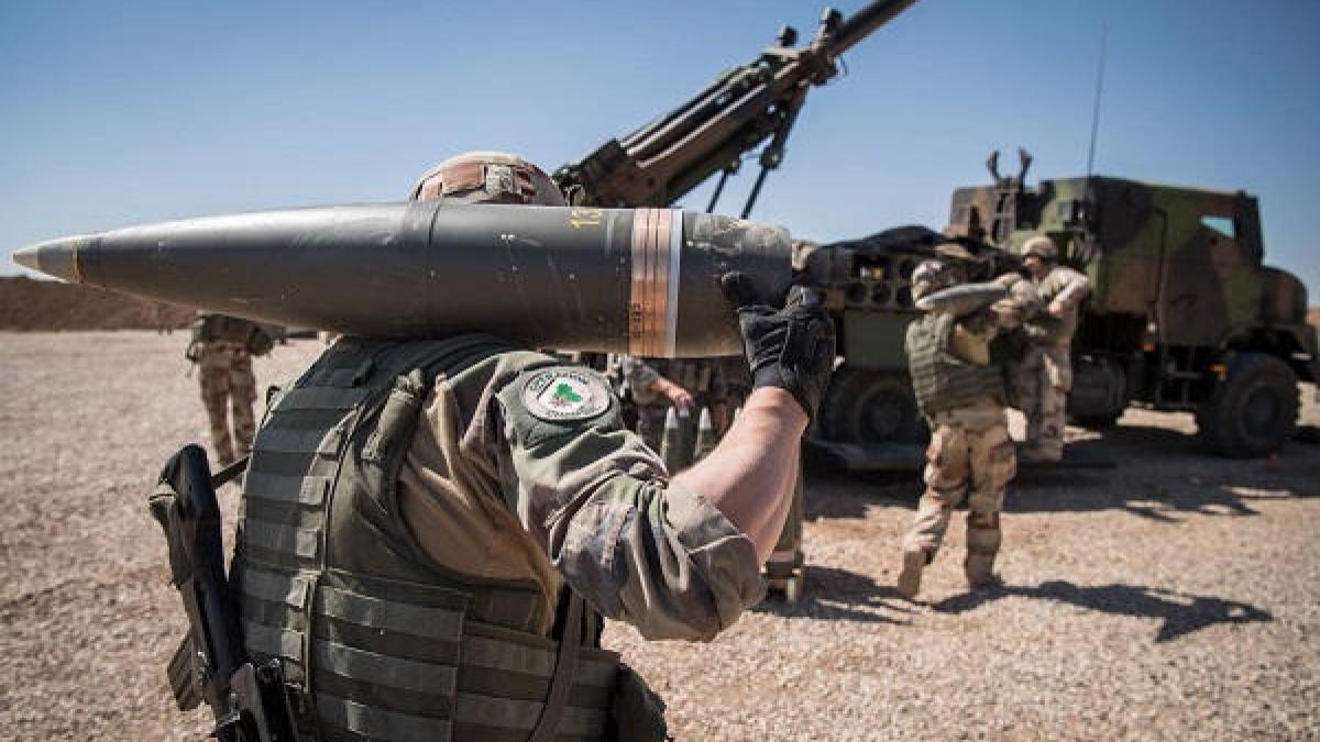 obuz-artilerie-caesar_12960300