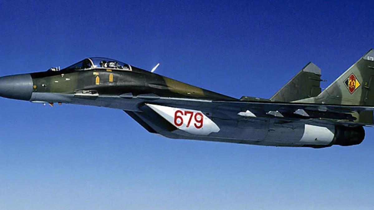 mig-29-germania-de-est_15909400