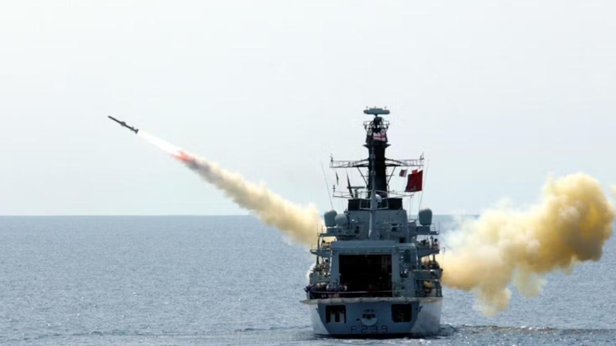 type-33-marea-britanie-fregata-britanica_95674300