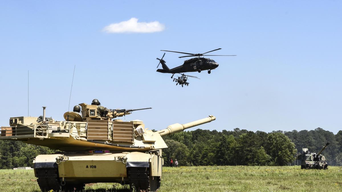 abrams-black-hawk-apache_86424000