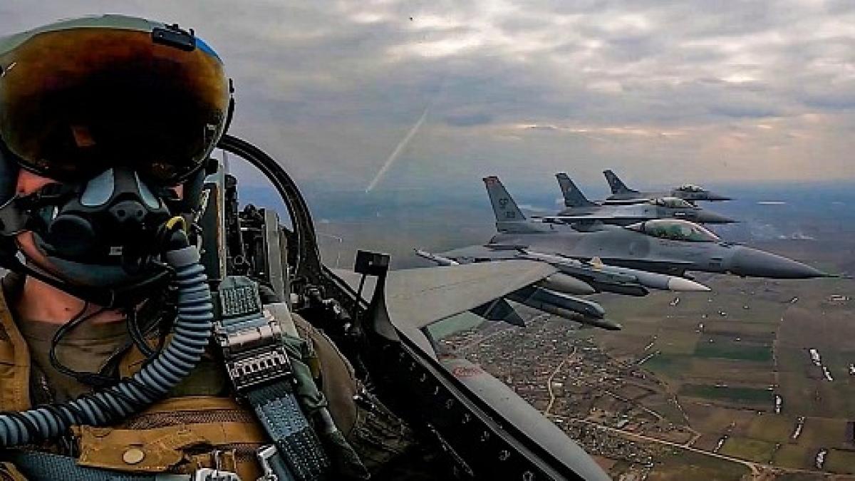 avioane-f-16_46695100