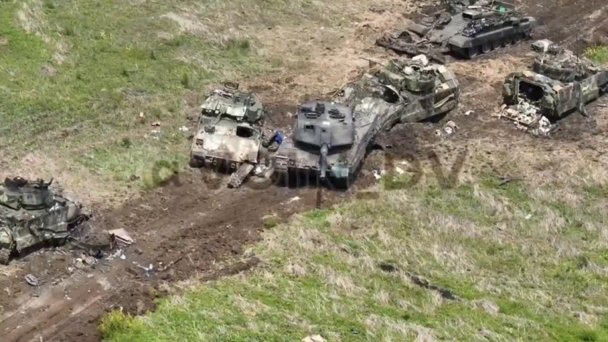 Cum au capturat rușii un tanc german Leopard 2A6 și 4 blindate americane Bradley (VIDEO). În presa rusă e Revelionul