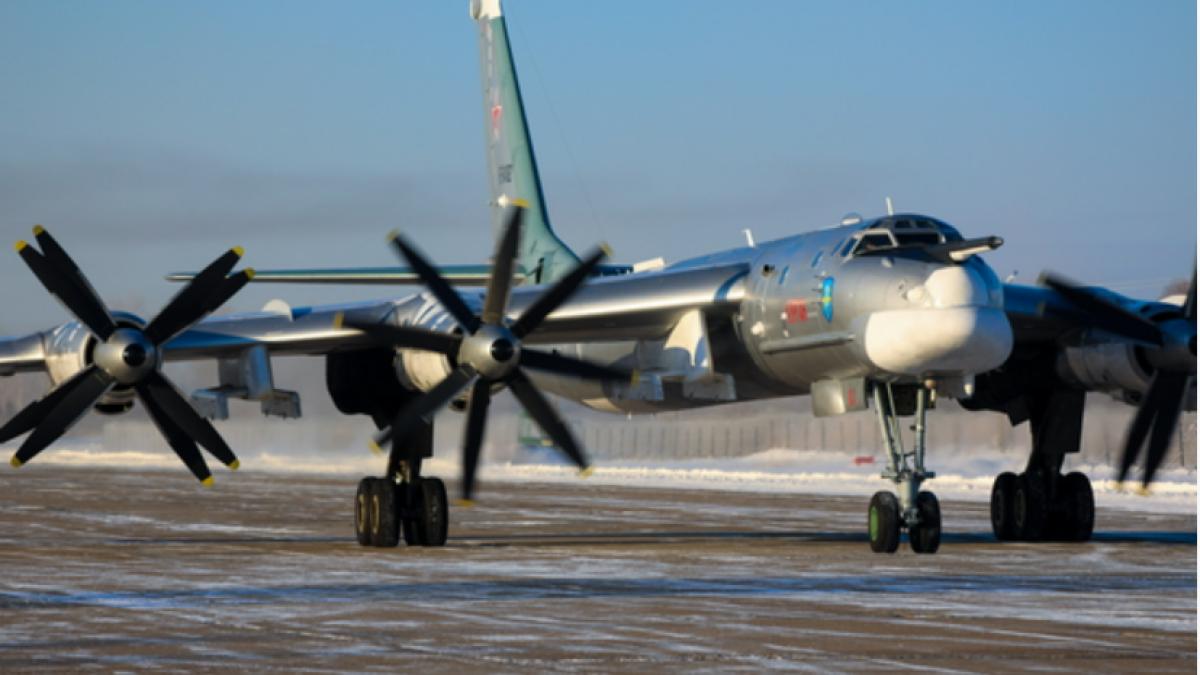tu-95_65807400