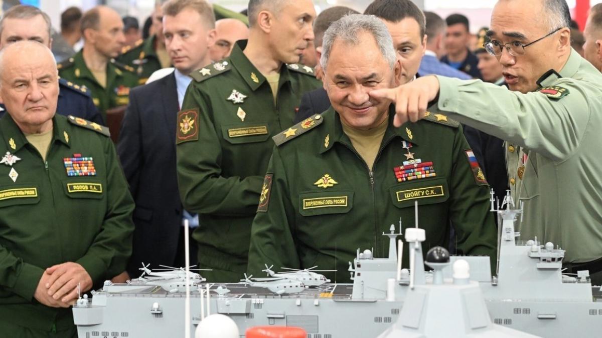 rusia-expozitie-militara-rusia_66816200