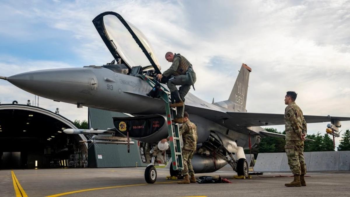 Va fi o „grădină zoologică” de avioane de luptă în Ucraina: F-16 va fi principalul, dar va fi și Gripen. Reprezintă acest lucru o problemă?