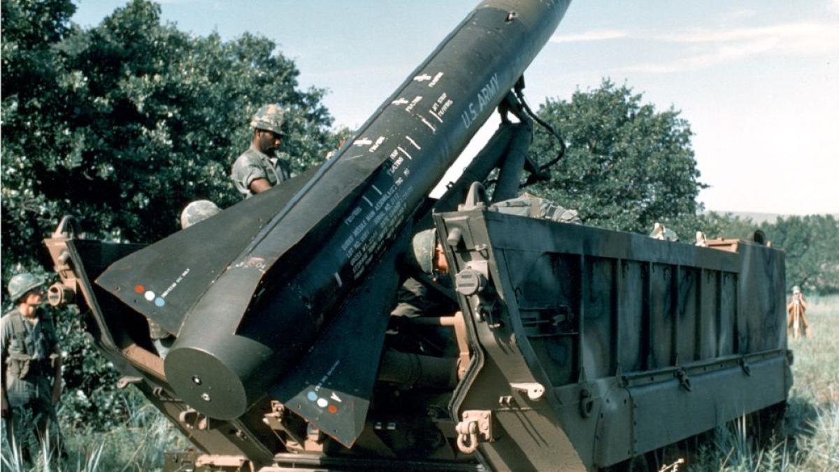 mgm-52-lance-racheta_90490800