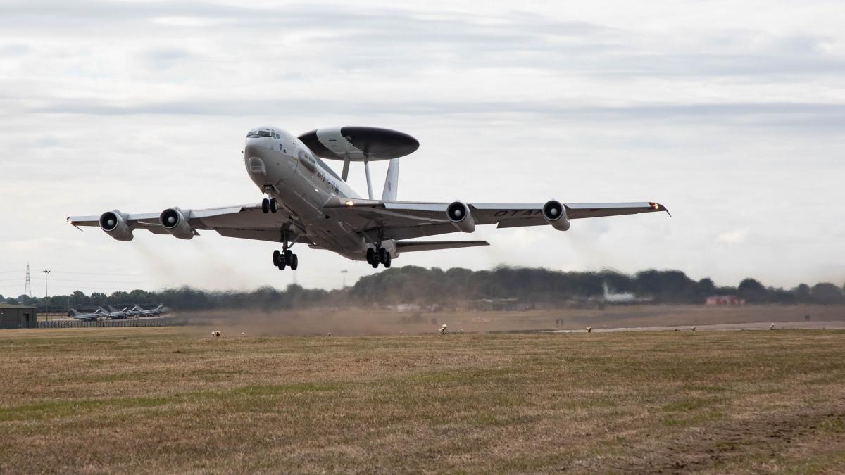 nato-awacs1_70840200