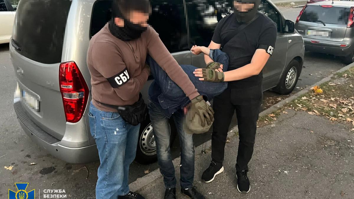 Un agent al spionajului rusesc a încercat să saboteze unităţile militare ucrainene unde sunt pregătiţi operatorii de drone (Foto)