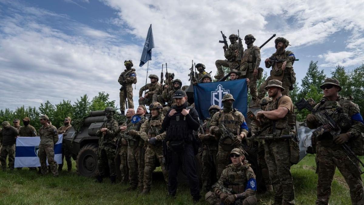 grup-de-partizani-anti-putin_25868000