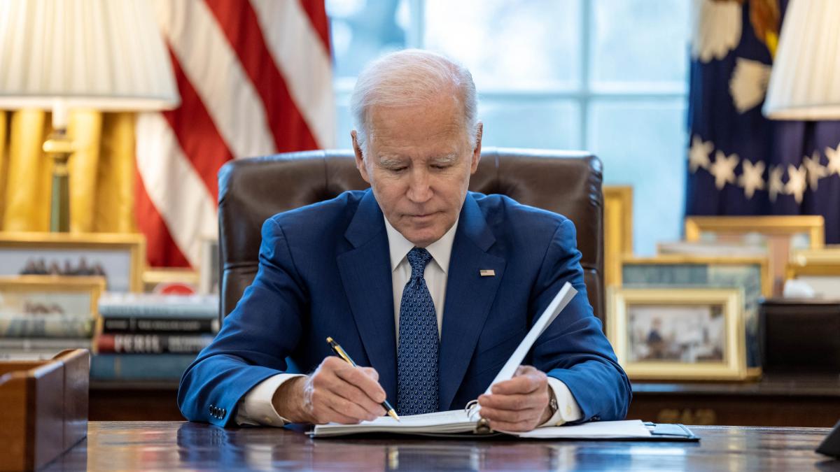 biden-official-white-house-photo-by-adam-schultz-flickr-the-white-house-1_76652800