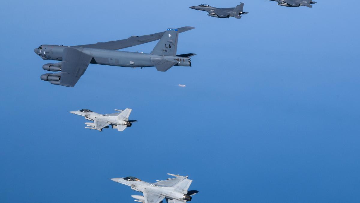 bombardiere-strategice-b-52_46362300