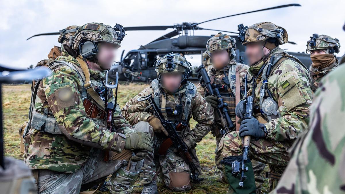 Forţele ucrainene pentru operaţii speciale publică noi imagini din timpul operaţiunilor desfăşurate în Peninsula Crimeea (Video)