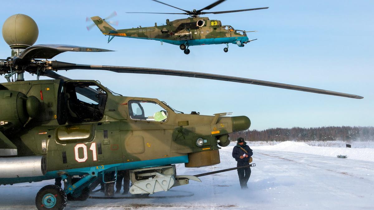 armata-rusia-elicopter2_32145300