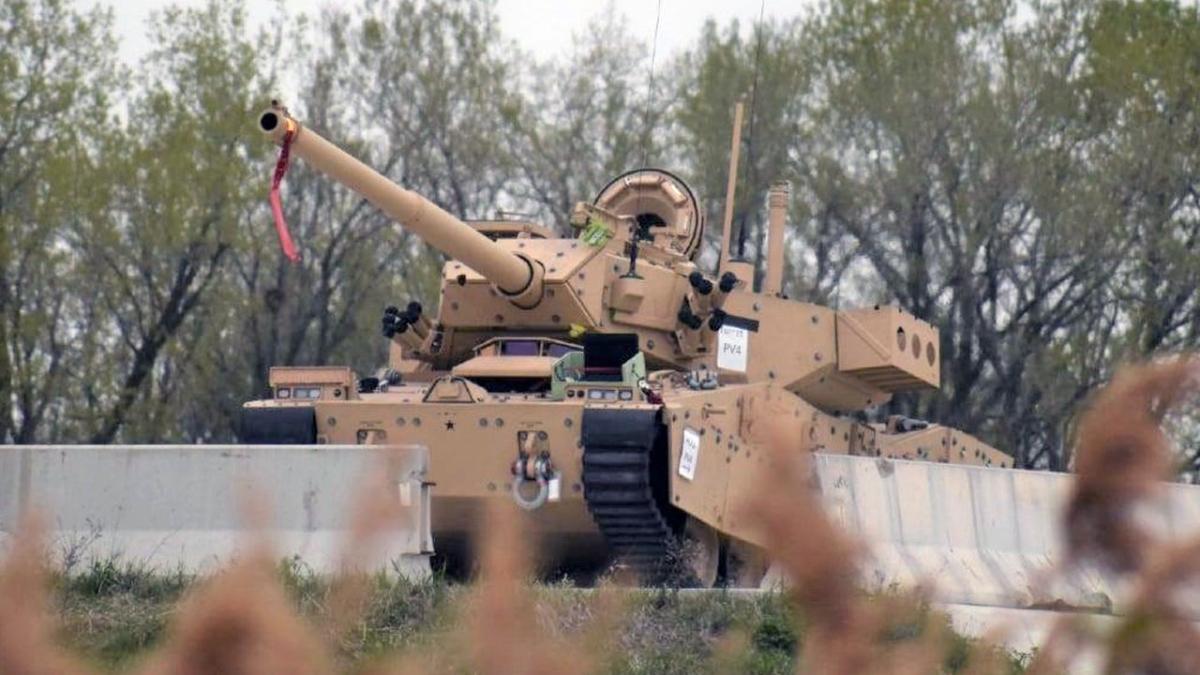 Industria americană de apărare face mari progrese în ceea ce privește înlocuirea Bradley cu tancuri ușoare și vehicule de luptă robotizate