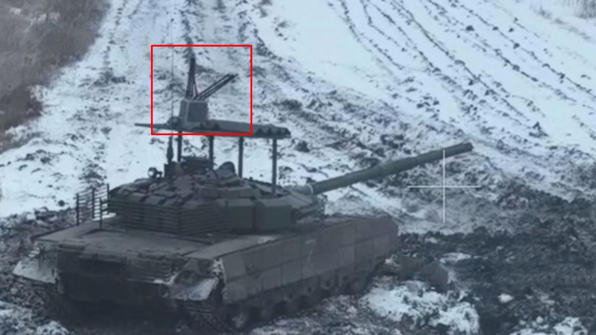 tanc-rusesc-t-80-echipata-cu-sistemul-de-razboi-electronic-sania_75119200