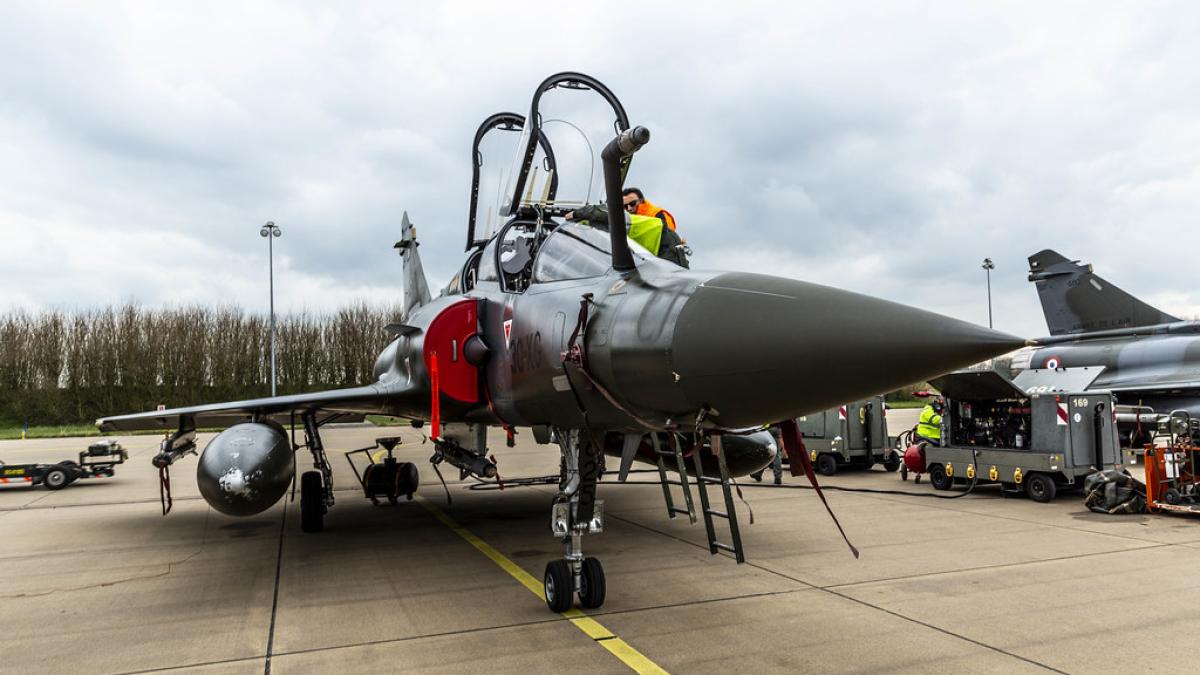 mirage_2000d_14451500