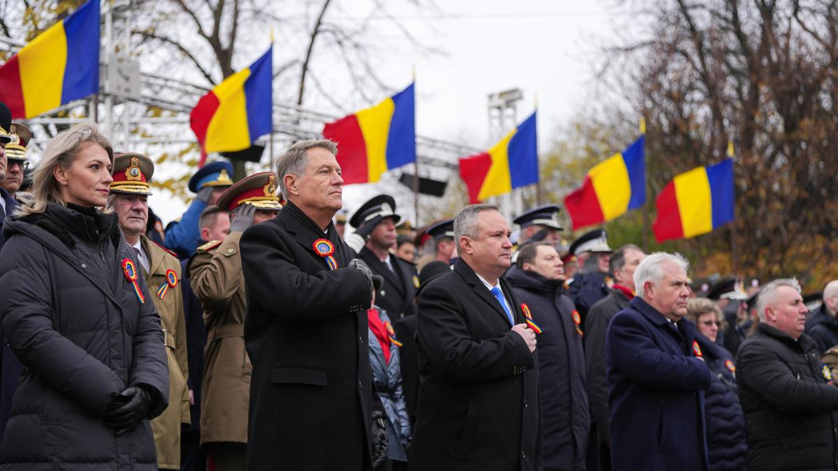 klaus-iohannis-nicolae-ciuca-angel-tilvar-alina-gorghiu_04058200